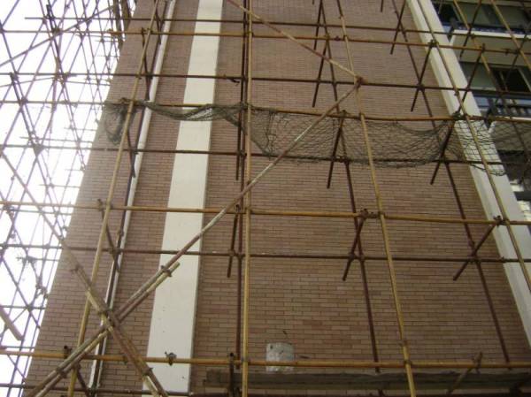 拆除外墻磚注意事項，外墻瓷磚拆除多少錢一個平方？